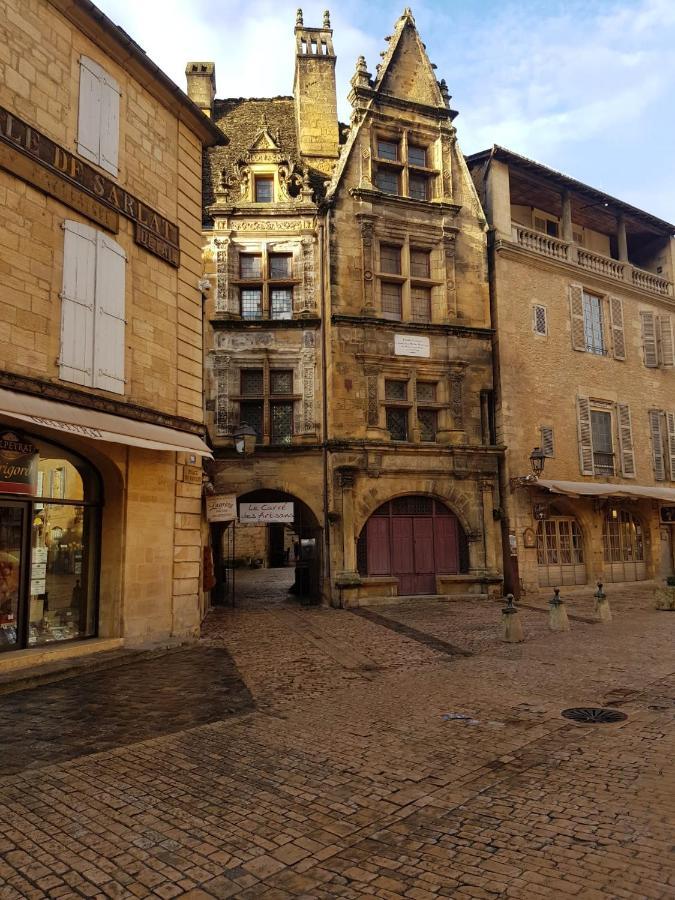 Hotel Confort Le Moulin Rouge Terrasson 外观 照片